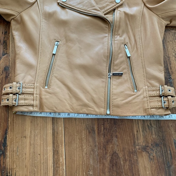 Michael Kors Beige Leather Jacket, Sz M - Picture 4 of 16